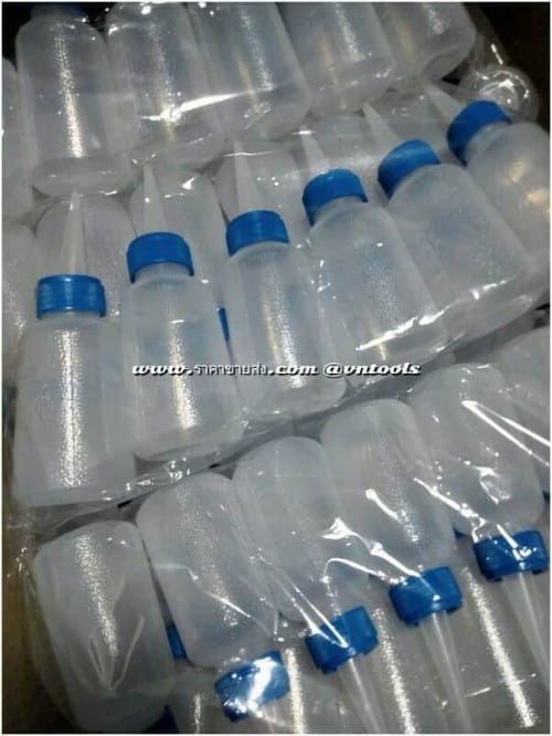 ขวดบีบน้ำมันเครื่อง กาบีบน้ำมันพลาสติก